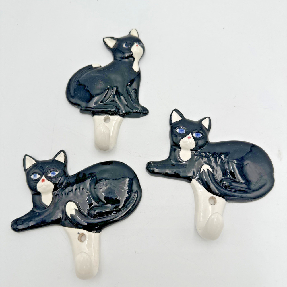 Set Of 3 Vintage Takahashi Ceramic Tuxedo Cats Wall Hooks Japan